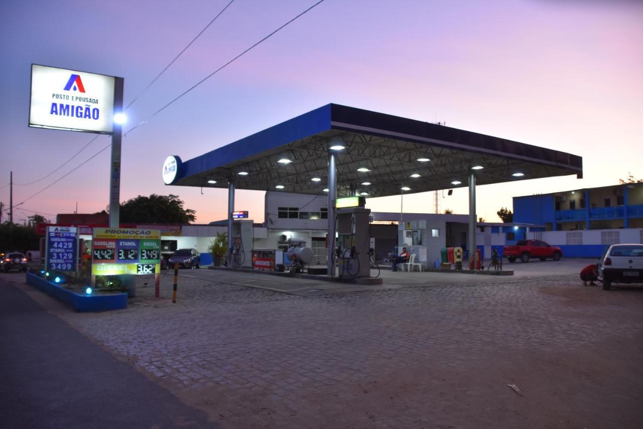 Pousada E Posto Amigao Sao Goncalo do Amarante  Exteriör bild